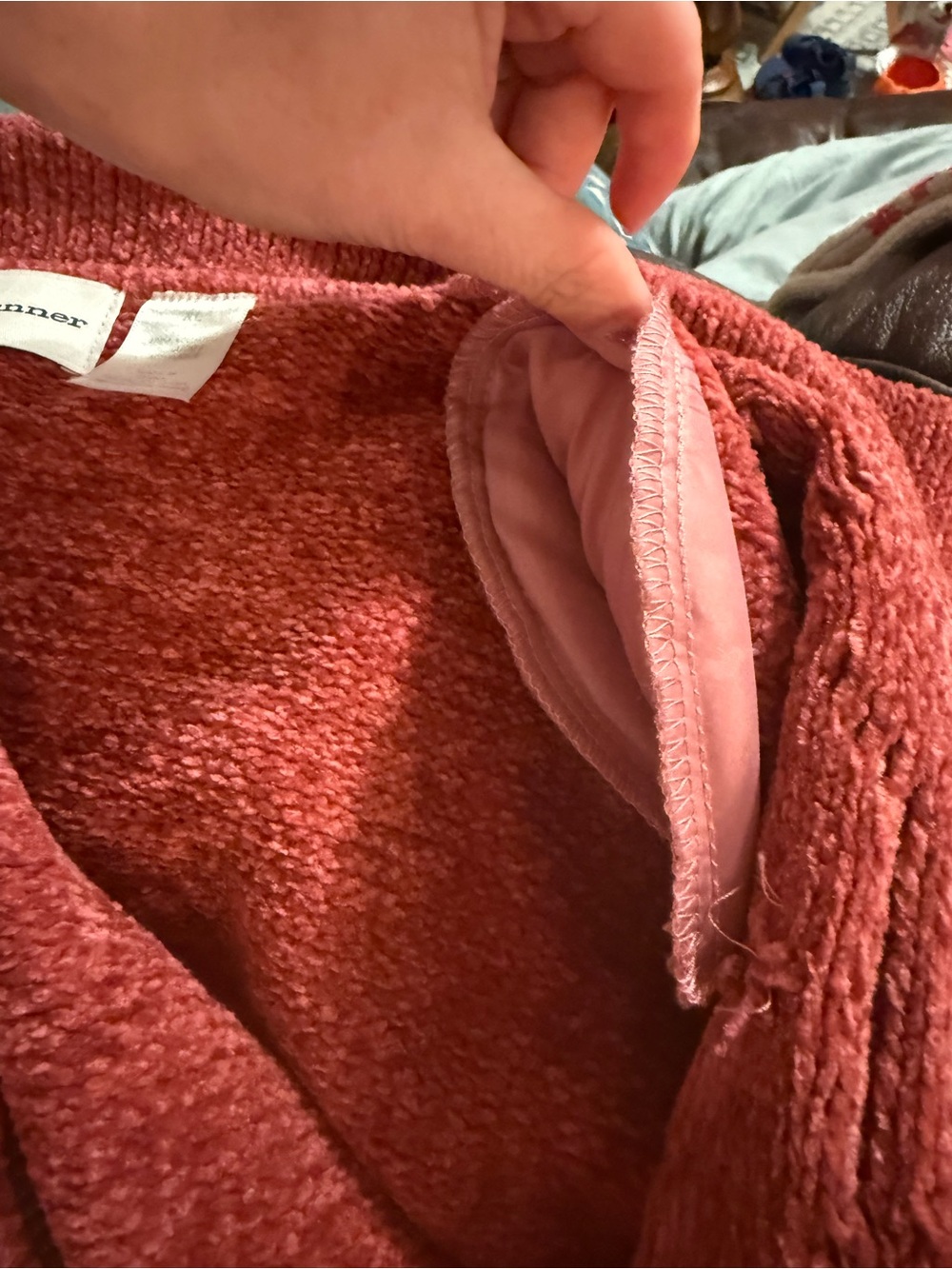 Alfred Dunner Rose-Red Chenille Cable Zip-Front Cardigan w/small beading size XL - Picture 7 of 9
